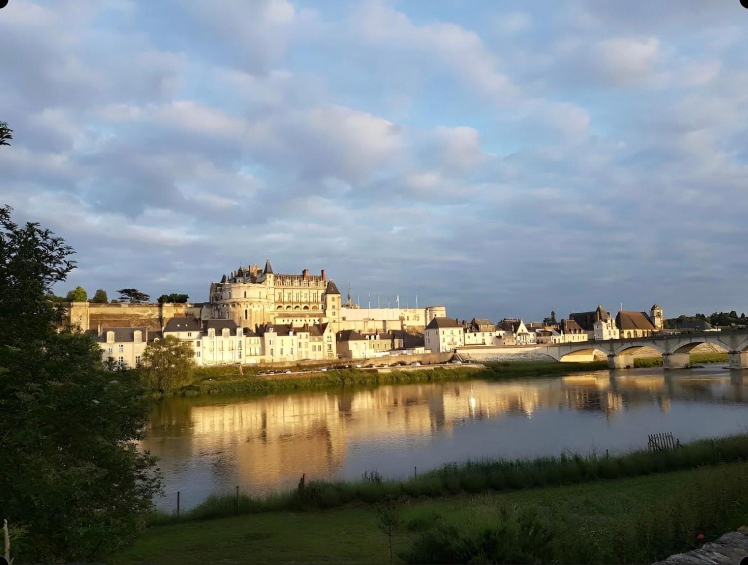Aux Ecuries Du Signe Hotel Amboise Exterior photo